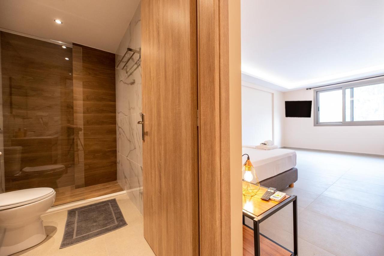 Mini Suites Near Athen'S Airport Free Shuttle From And To Athen'S Airport Spáta Eksteriør bilde