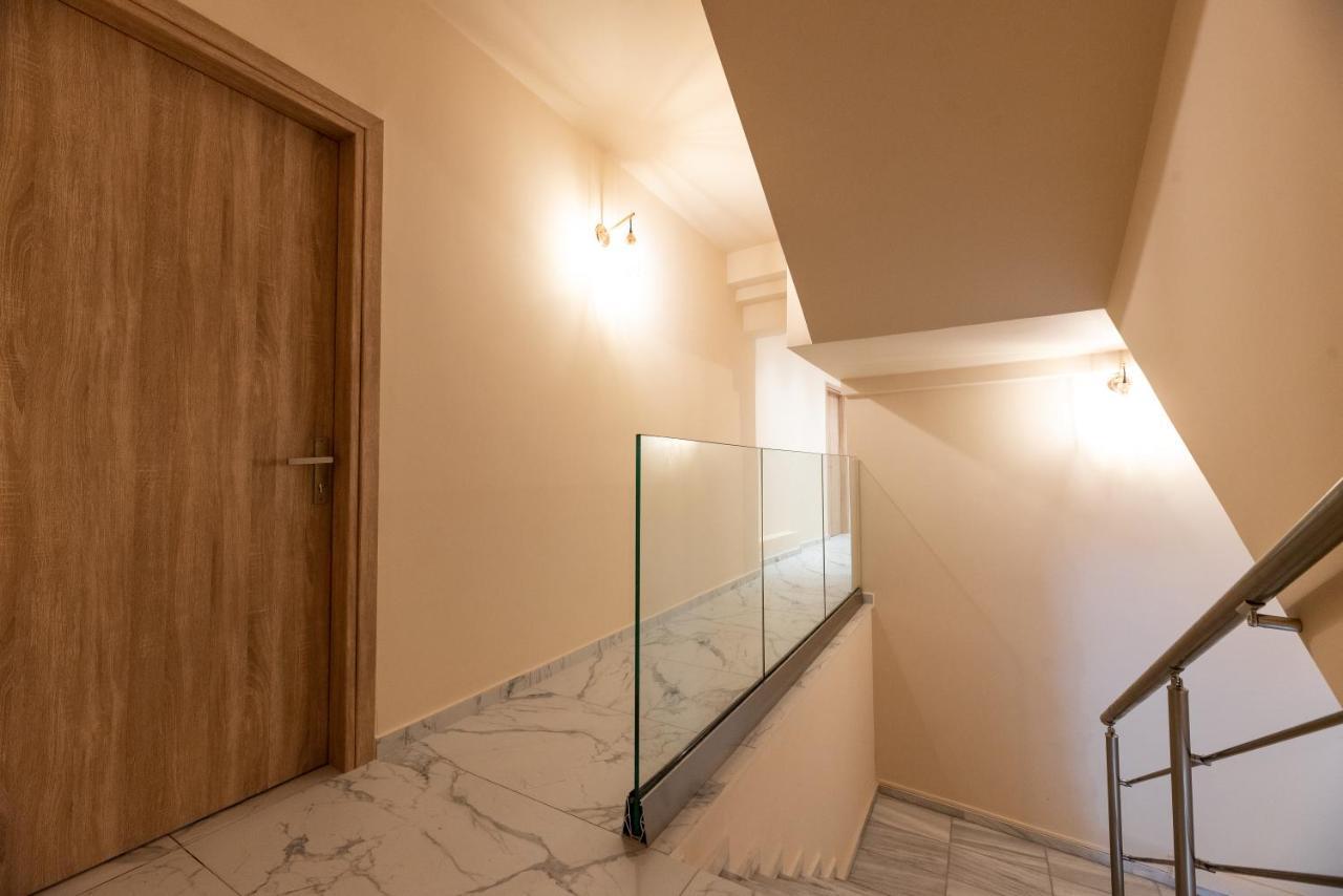 Mini Suites Near Athen'S Airport Free Shuttle From And To Athen'S Airport Spáta Eksteriør bilde