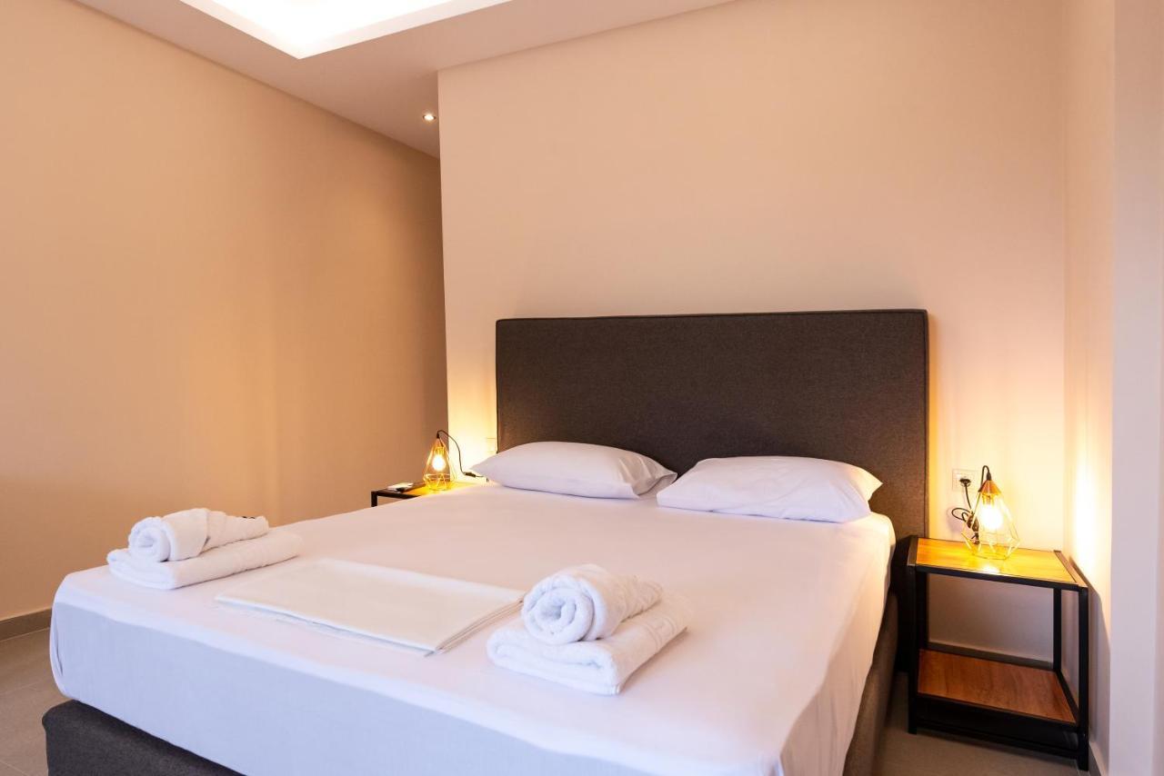 Mini Suites Near Athen'S Airport Free Shuttle From And To Athen'S Airport Spáta Eksteriør bilde