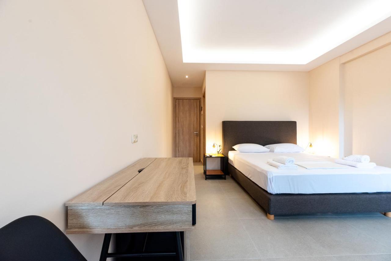Mini Suites Near Athen'S Airport Free Shuttle From And To Athen'S Airport Spáta Eksteriør bilde