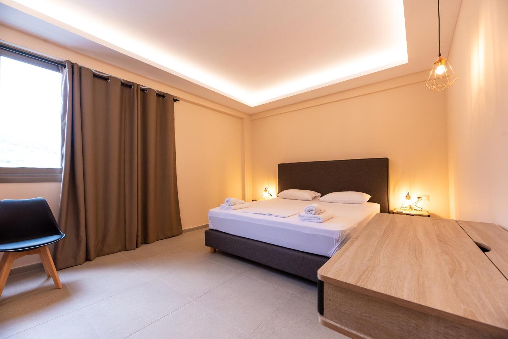Mini Suites Near Athen'S Airport Free Shuttle From And To Athen'S Airport Spáta Eksteriør bilde